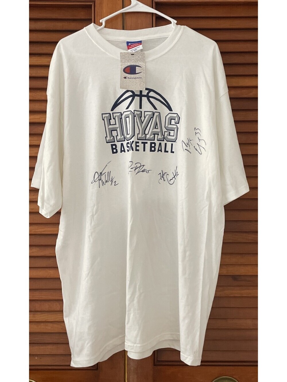 Georgetown Hoyas Champion Short Sleeve T Shirt Autographed Adult XXL 2XL NWT
